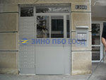 Метални врати за жилищни блокове