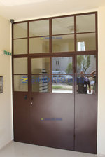 Метални врати за жилищни блокове